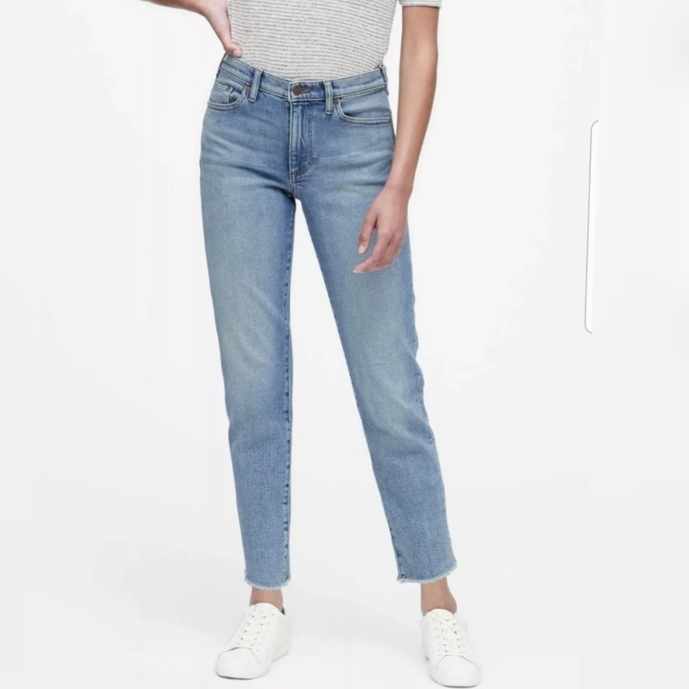 Banana Republic high rise straight 28